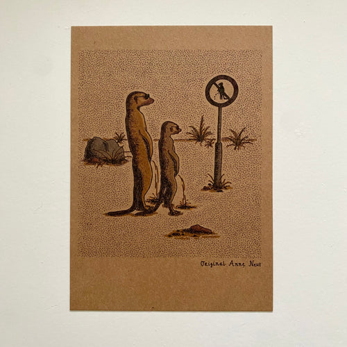 Ansichtkaart met tekening van plassende stokstaartjes door Anne Neuteboom cabaretier in Anne Neut Boetiek