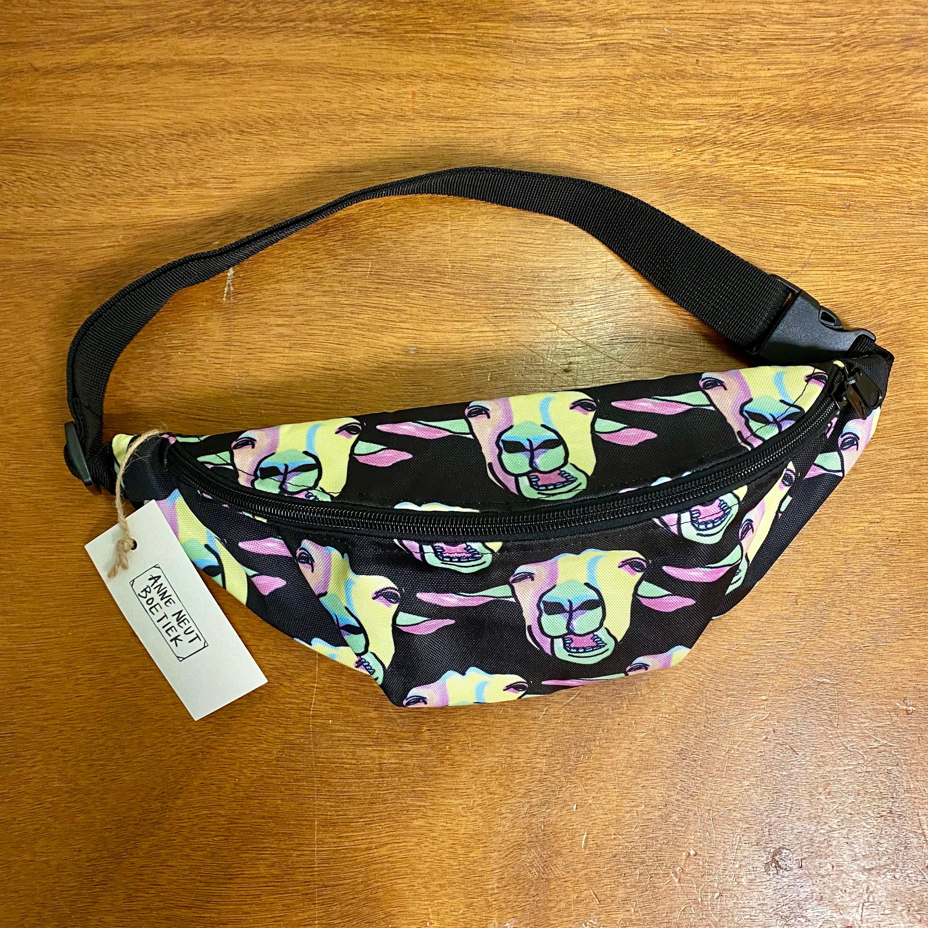 Fanny Pack met artwork van geiten door Anne Neuteboom cabaretier