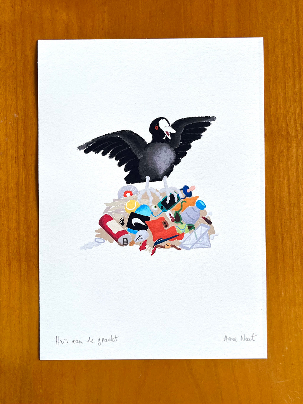 Fine art print van tekening van meerkoet op vuilnisnest door Anne Neuteboom cabaretier Anne Neut Boetiek