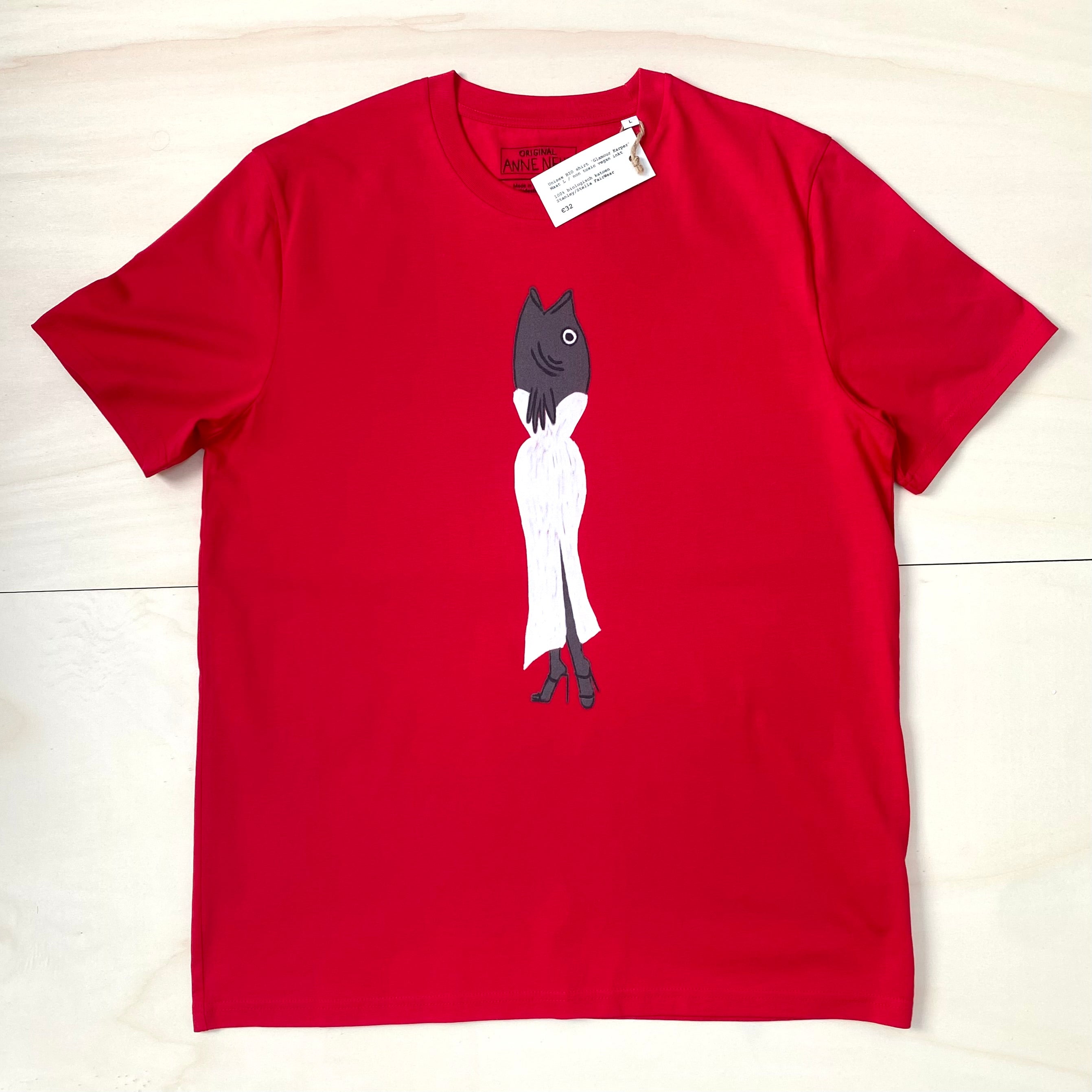 Shirt met tekening van Glamour Karper door Anne Neuteboom cabaretier Anne Neut Boetiek