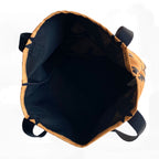 Tote bag met tekening van tongende dolfijnen door Anne Neuteboom cabaretier in Anne Neut Boetiek