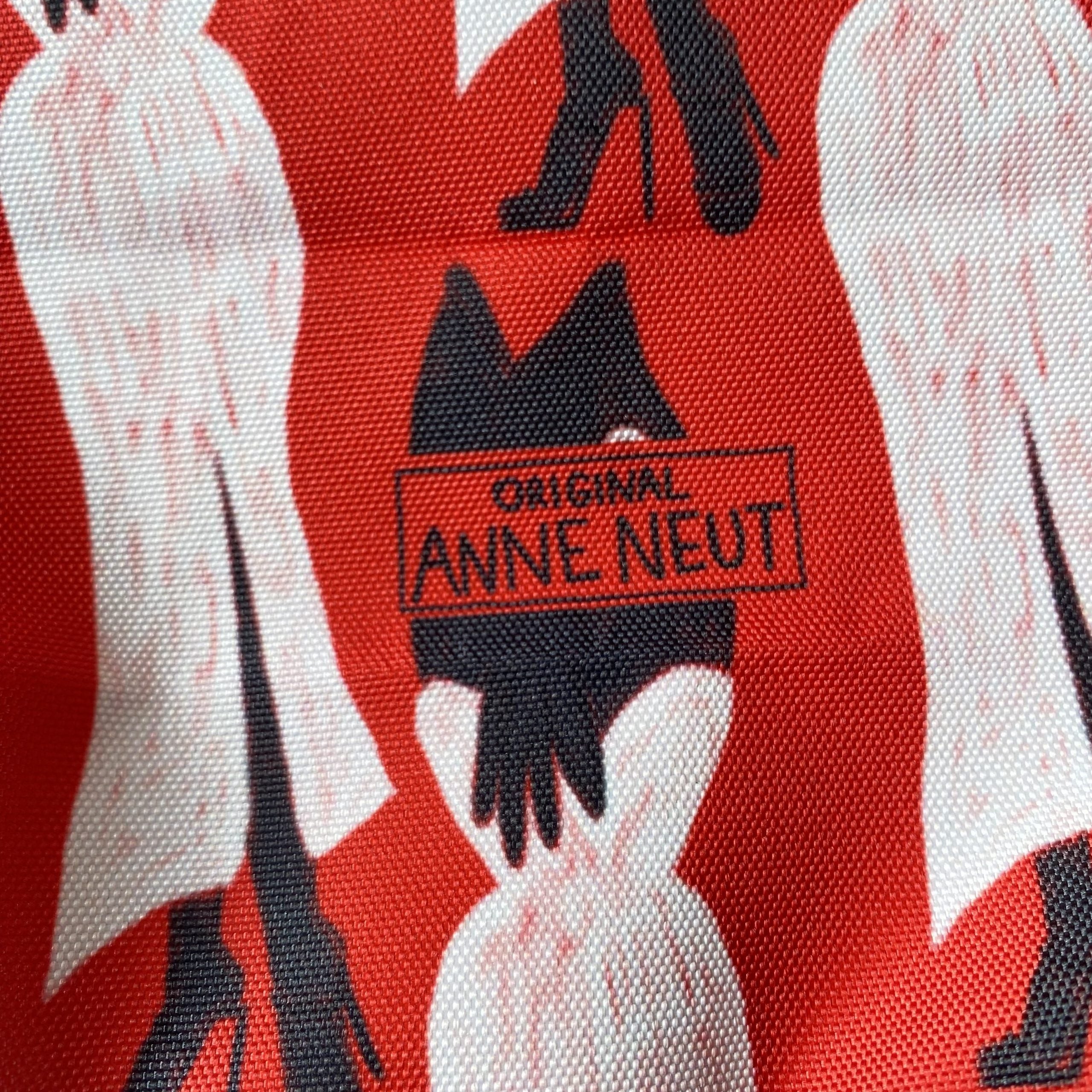 Tote bag met tekening van glamour karpers door Anne Neuteboom cabaretier in Anne Neut Boetiek