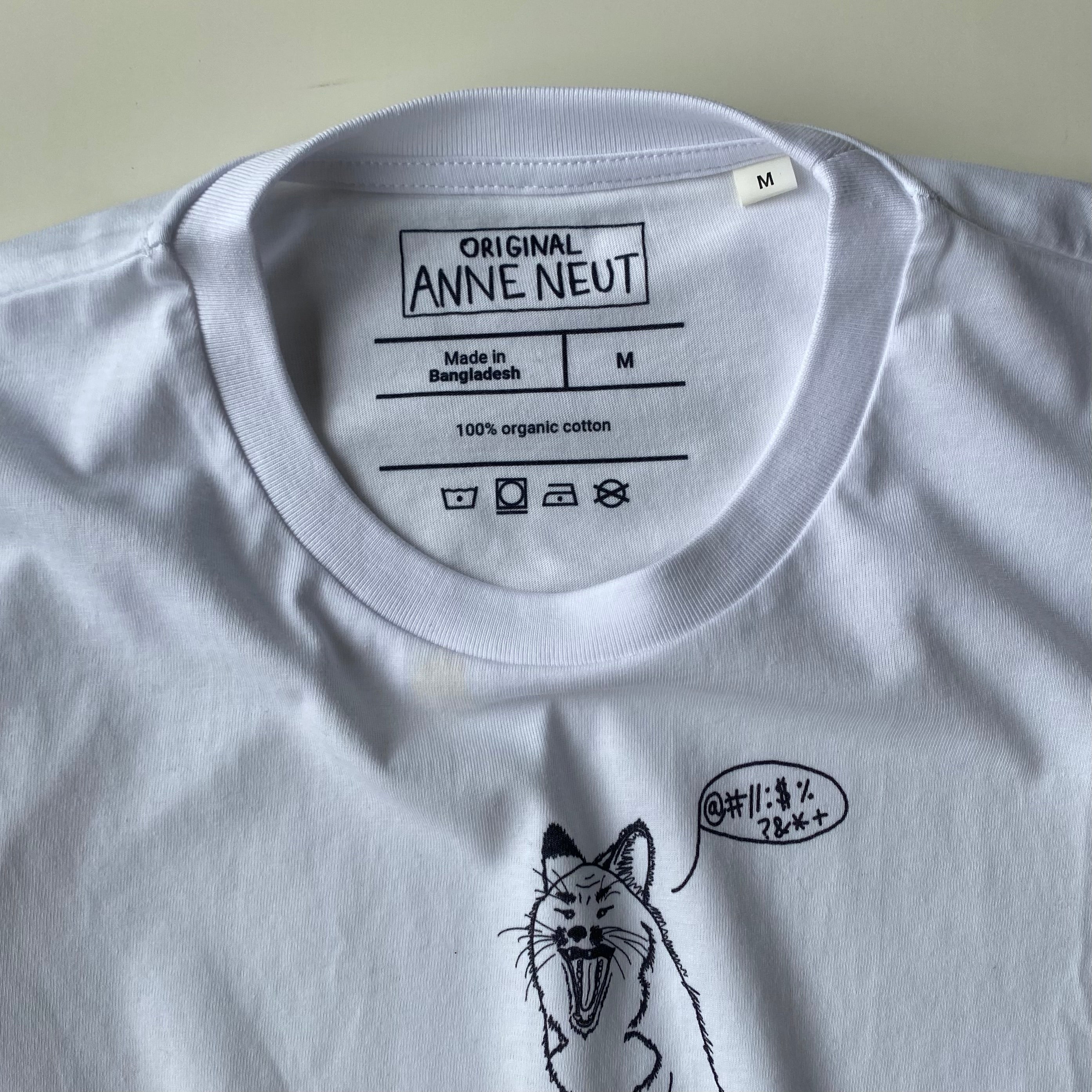 Shirt met tekening van schreeuwende vos door Anne Neuteboom cabaretier in Anne Neut Boetiek