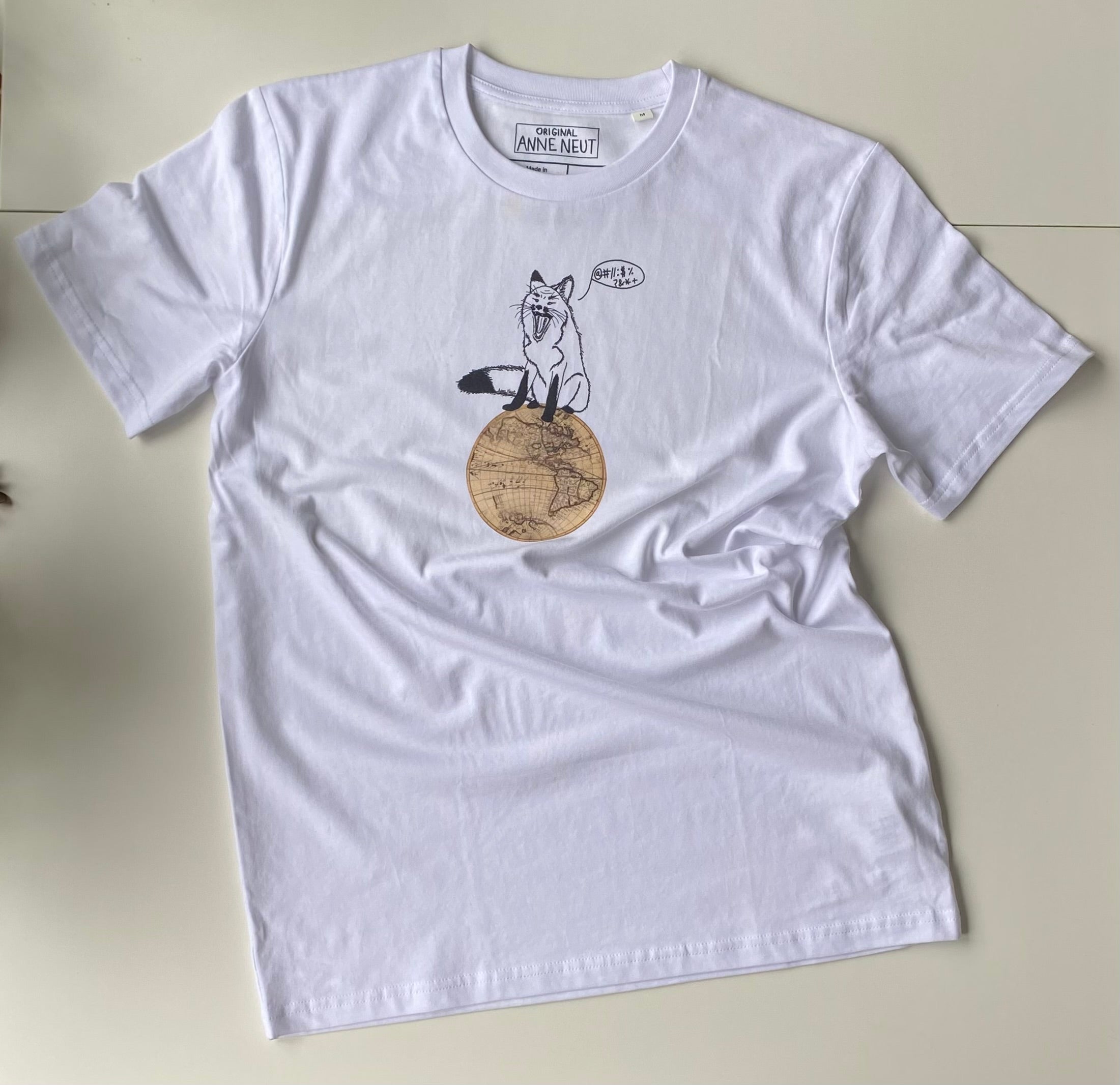 Shirt met tekening van schreeuwende vos door Anne Neuteboom cabaretier in Anne Neut Boetiek